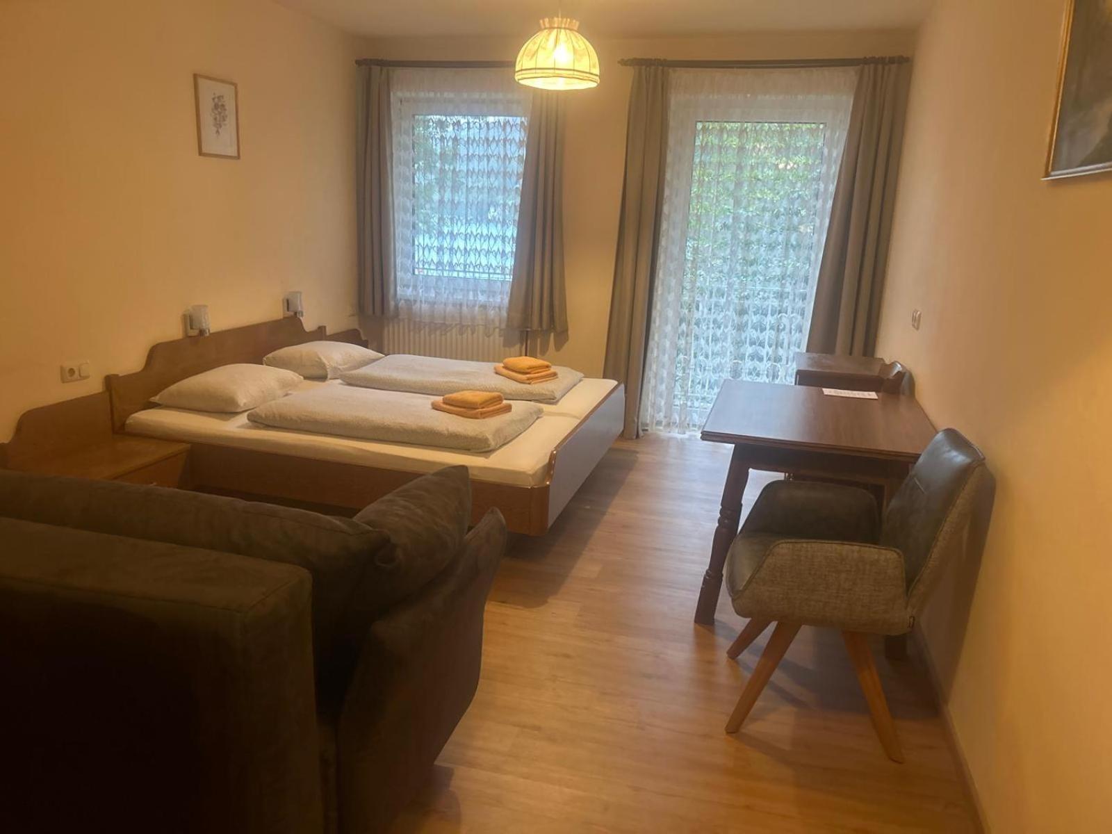 Gasthof Mit Seeterasse & Appartements Zur Landeroith Weyregg Eksteriør billede