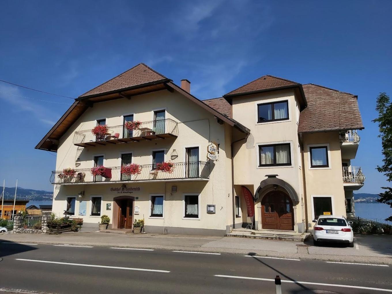 Gasthof Mit Seeterasse & Appartements Zur Landeroith Weyregg Eksteriør billede